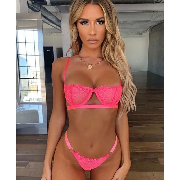 Sexy Floral Lace Lingerie Set - Picture 1 of 7